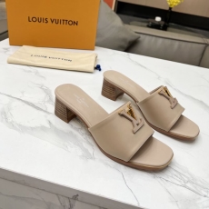 Louis Vuitton Slippers